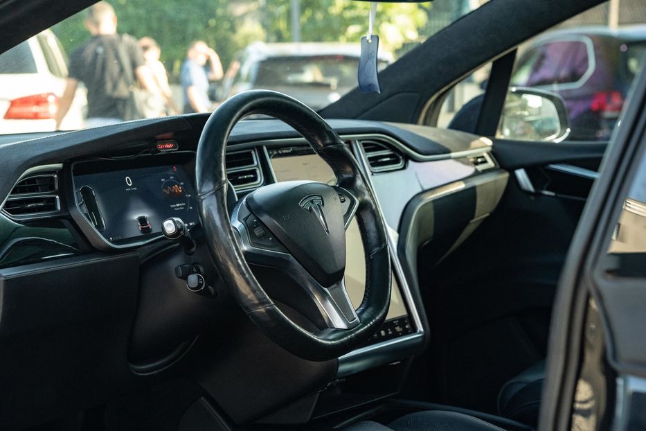Продам Tesla Model X P90D 2016 года в Черновцах