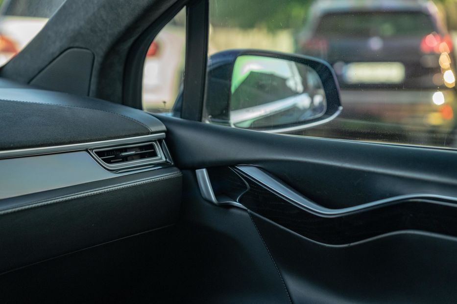 Продам Tesla Model X P90D 2016 года в Черновцах