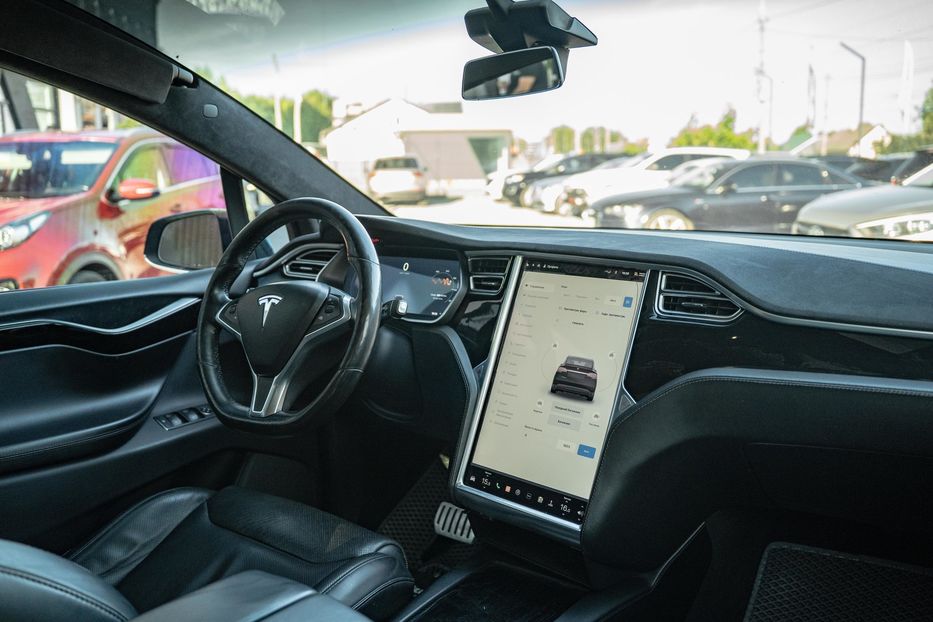 Продам Tesla Model X P90D 2016 года в Черновцах