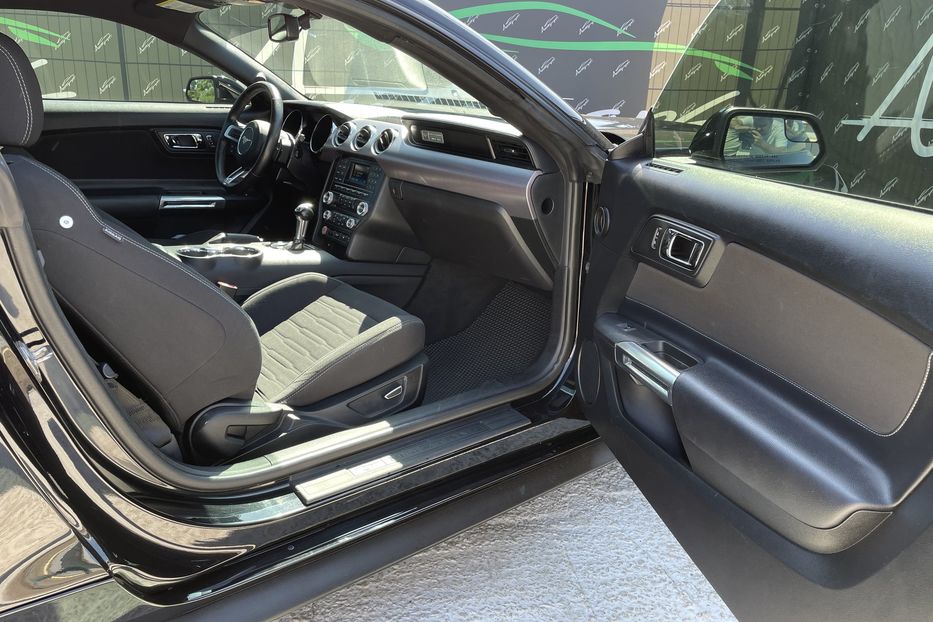 Продам Ford Mustang GT 5 2017 года в Киеве