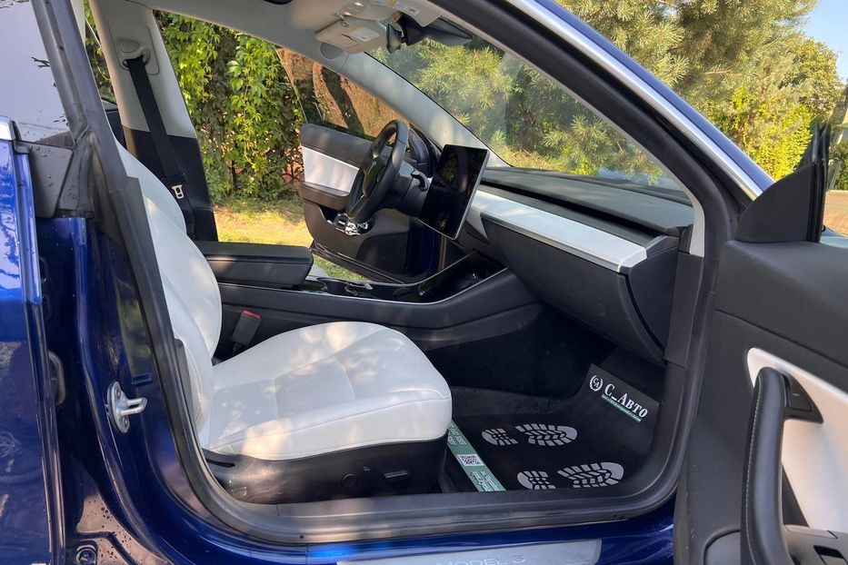Продам Tesla Model 3 2019 года в Черновцах