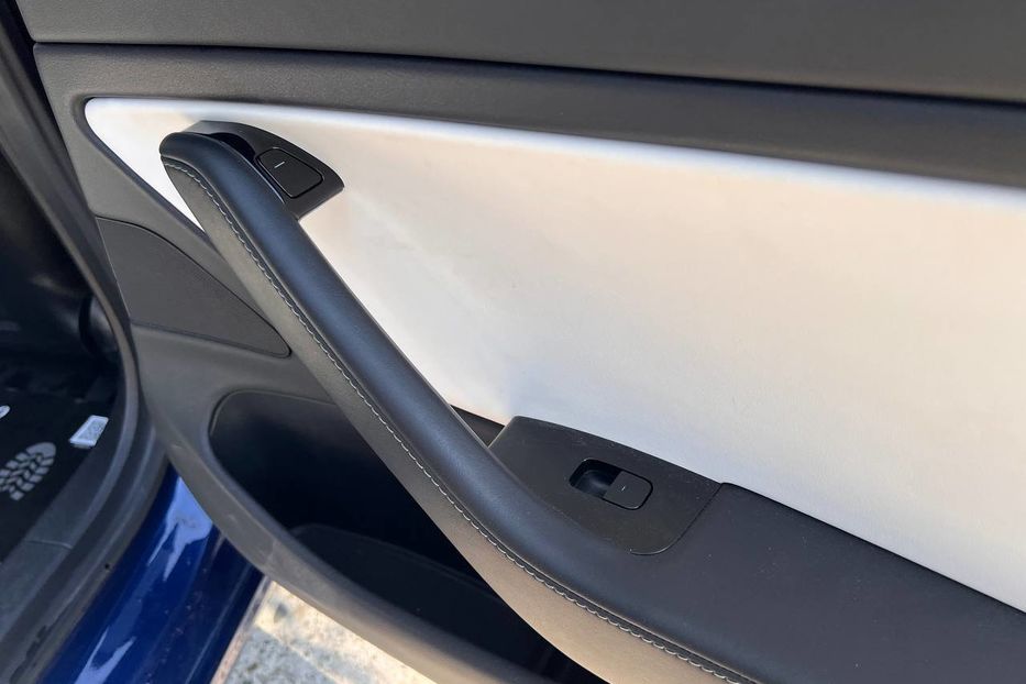 Продам Tesla Model 3 2019 года в Черновцах