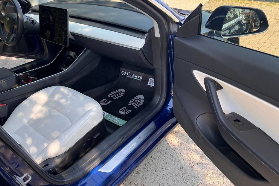 Продам Tesla Model 3 2019 года в Черновцах