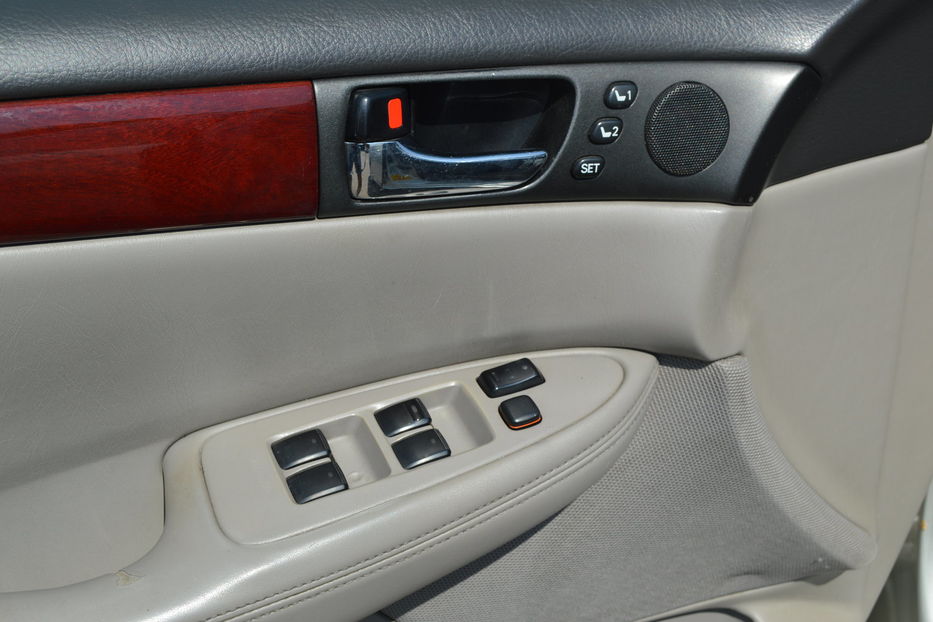 Продам Lexus ES 300 2002 года в Одессе