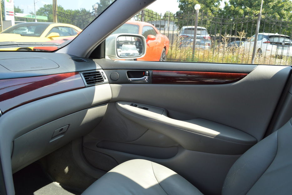 Продам Lexus ES 300 2002 года в Одессе