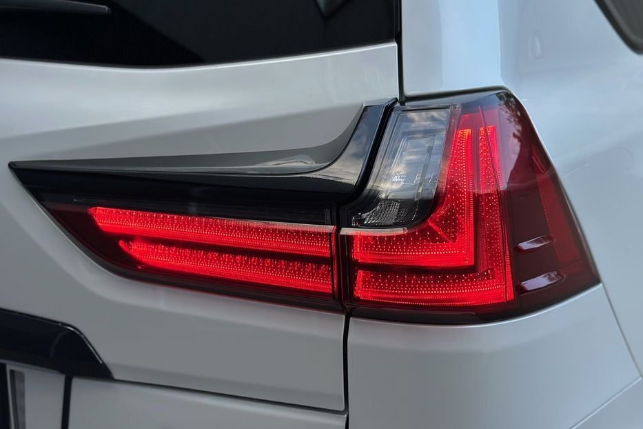 Продам Lexus LX 570 LUXURY+ SUPERCHARGED 2019 года в Киеве