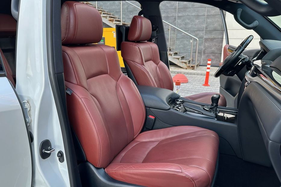 Продам Lexus LX 570 LUXURY+ SUPERCHARGED 2019 года в Киеве