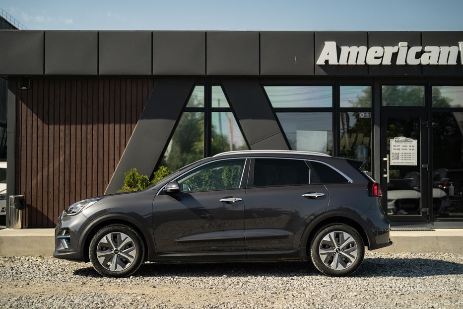Продам Kia Niro EV 2020 года в Черновцах