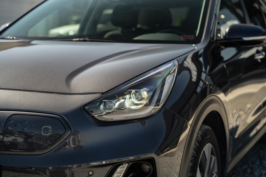 Продам Kia Niro EV 2020 года в Черновцах