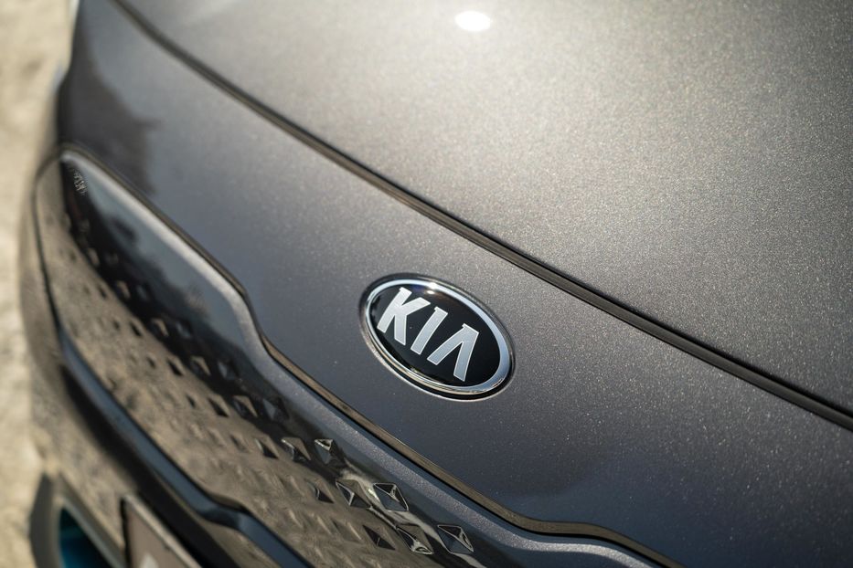 Продам Kia Niro EV 2020 года в Черновцах