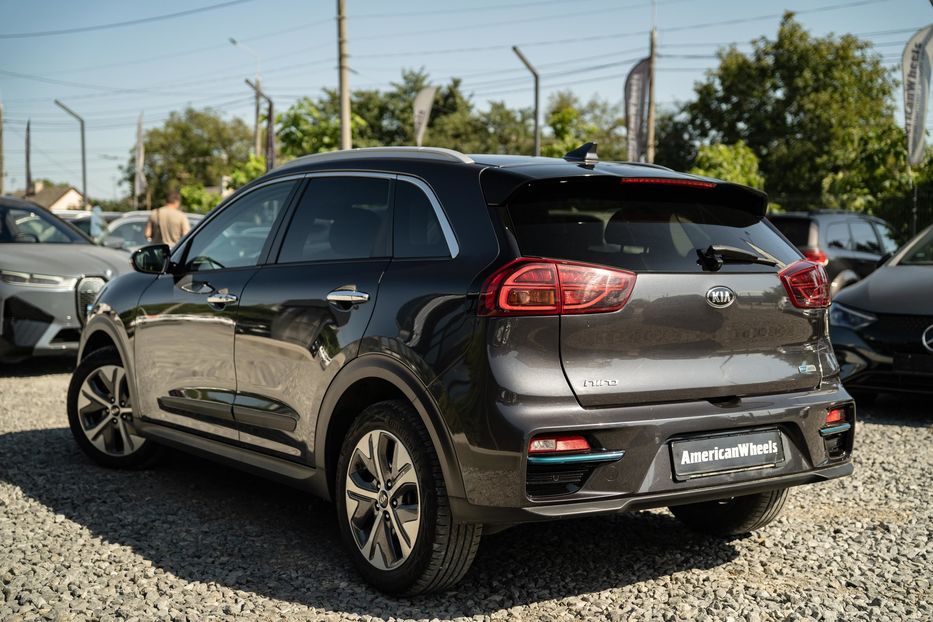 Продам Kia Niro EV 2020 года в Черновцах