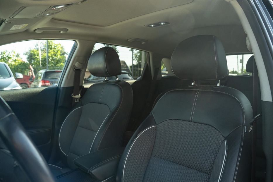 Продам Kia Niro EV 2020 года в Черновцах