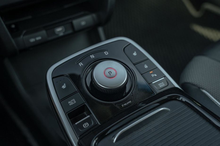 Продам Kia Niro EV 2020 года в Черновцах