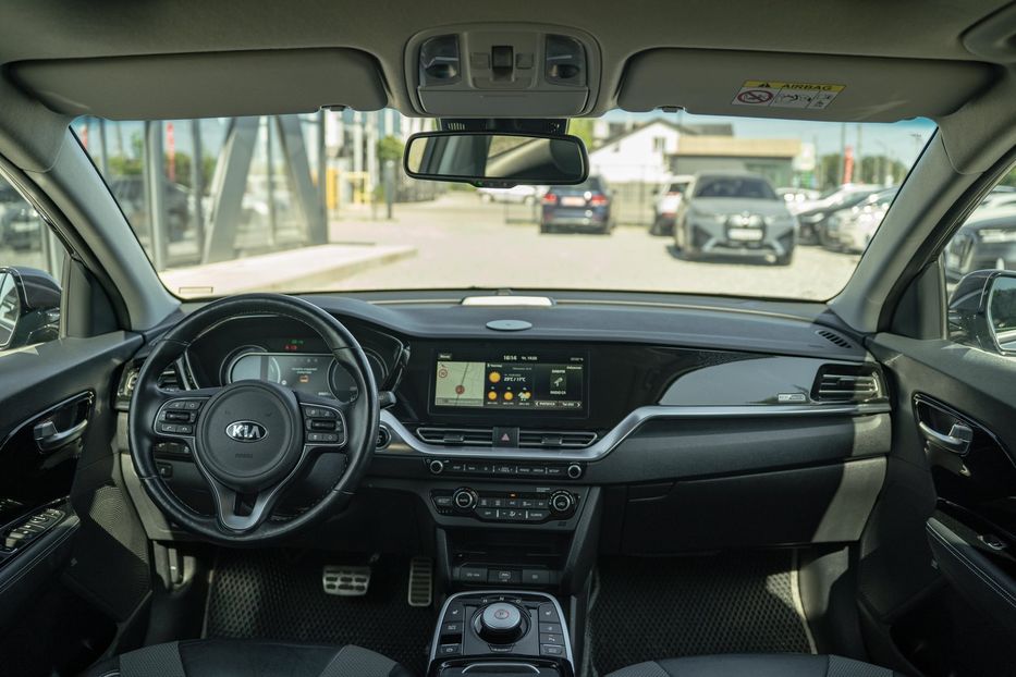Продам Kia Niro EV 2020 года в Черновцах
