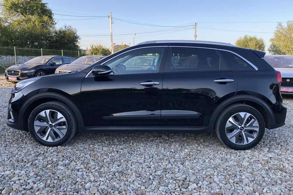 Продам Kia Niro 64 кВт Макс. комплектація 2020 года в Львове