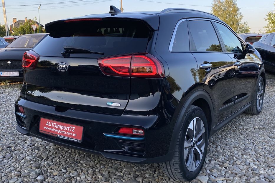 Продам Kia Niro 64 кВт Макс. комплектація 2020 года в Львове