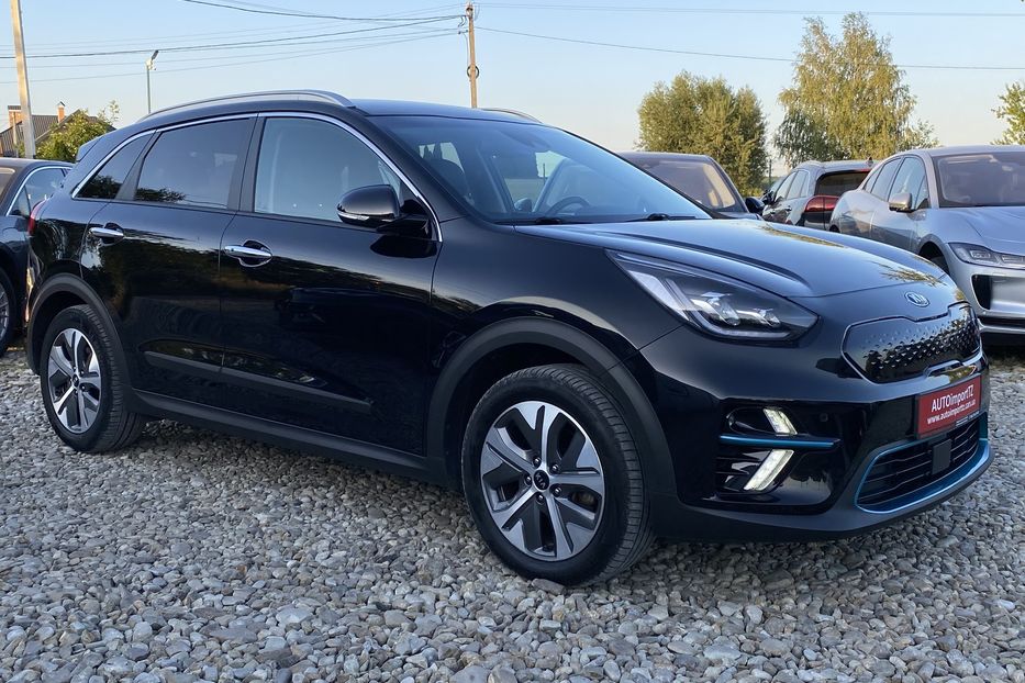Продам Kia Niro 64 кВт Макс. комплектація 2020 года в Львове