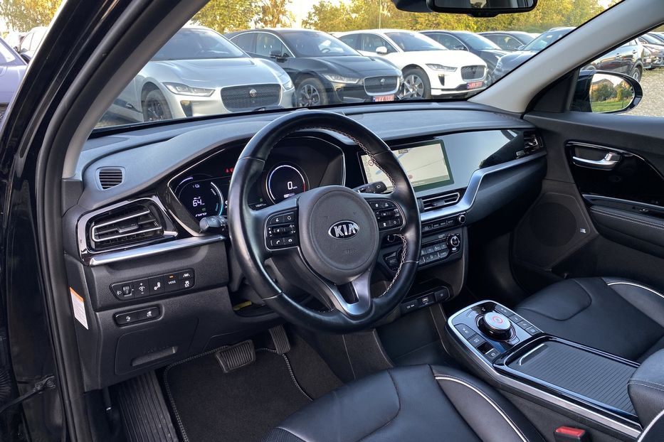 Продам Kia Niro 64 кВт Макс. комплектація 2020 года в Львове