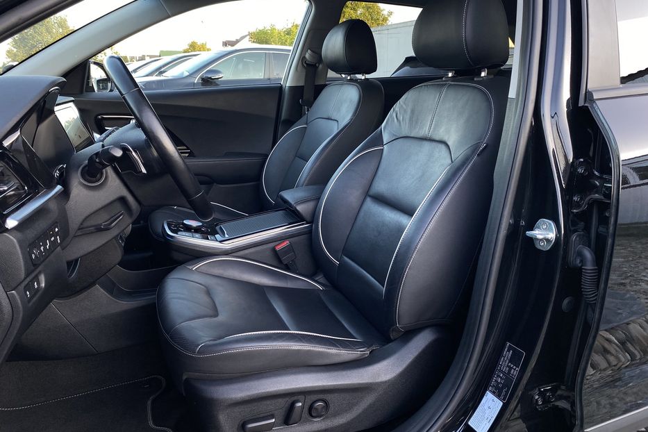 Продам Kia Niro 64 кВт Макс. комплектація 2020 года в Львове