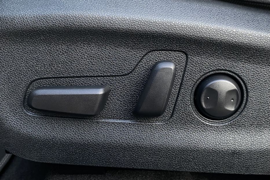 Продам Kia Niro 64 кВт Макс. комплектація 2020 года в Львове
