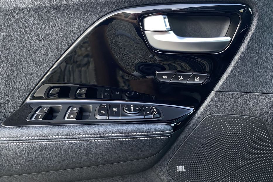 Продам Kia Niro 64 кВт Макс. комплектація 2020 года в Львове
