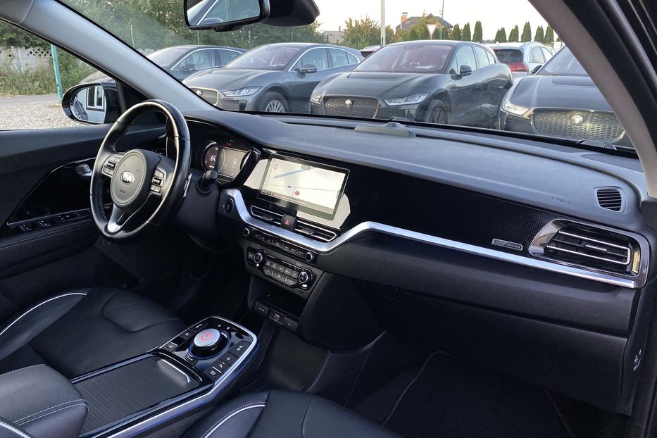 Продам Kia Niro 64 кВт Макс. комплектація 2020 года в Львове