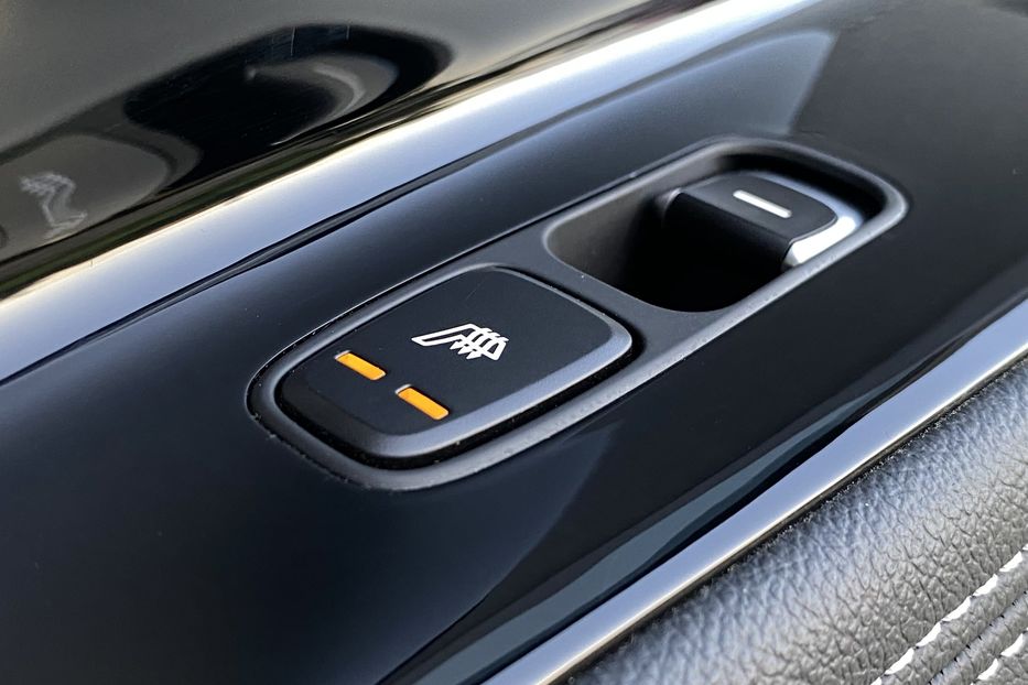 Продам Kia Niro 64 кВт Макс. комплектація 2020 года в Львове