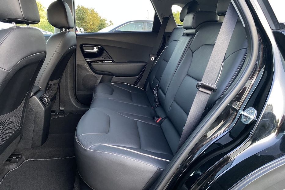 Продам Kia Niro 64 кВт Макс. комплектація 2020 года в Львове