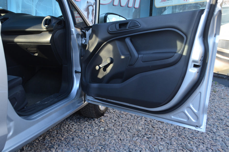 Продам Ford Fiesta 2018 года в Киеве