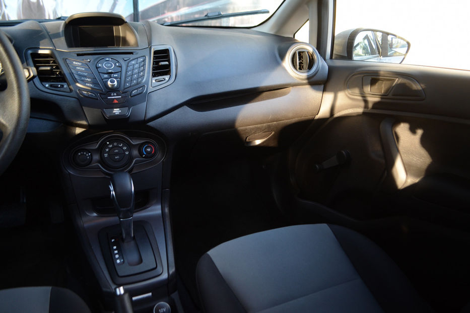 Продам Ford Fiesta 2018 года в Киеве