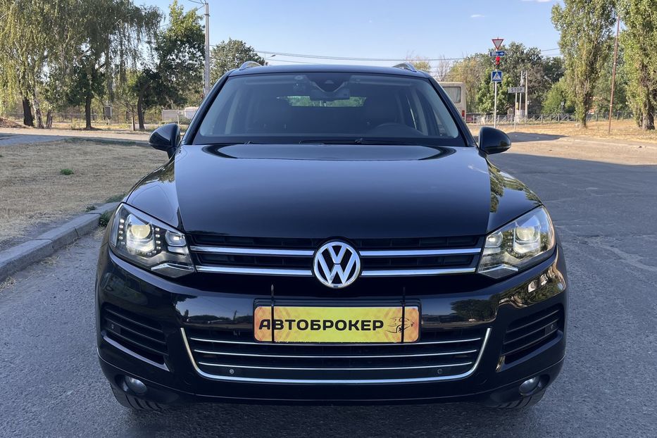 Продам Volkswagen Touareg Oficial 2014 года в Николаеве