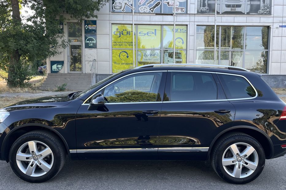Продам Volkswagen Touareg Oficial 2014 года в Николаеве