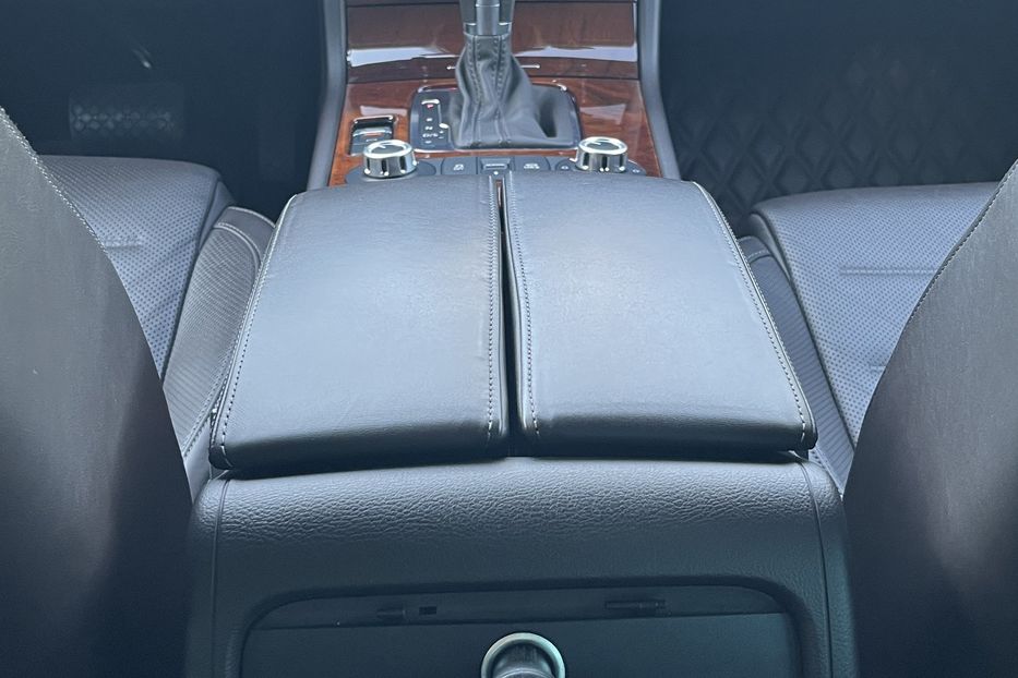 Продам Volkswagen Touareg Oficial 2014 года в Николаеве