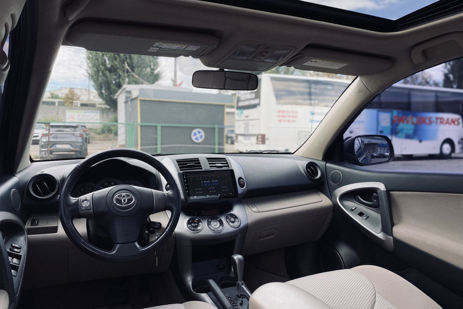Продам Toyota Rav 4 2007 года в Киеве