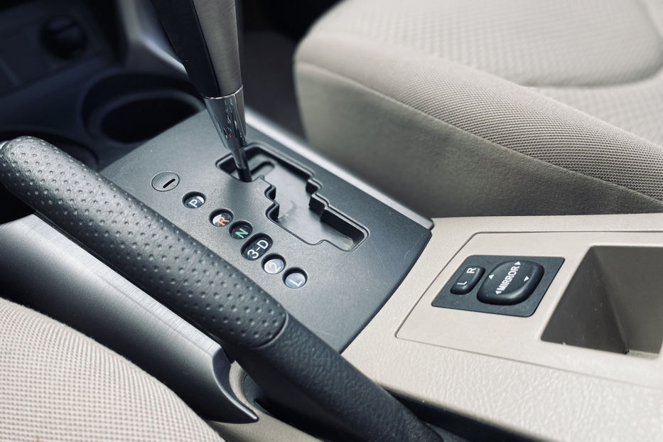 Продам Toyota Rav 4 2007 года в Киеве
