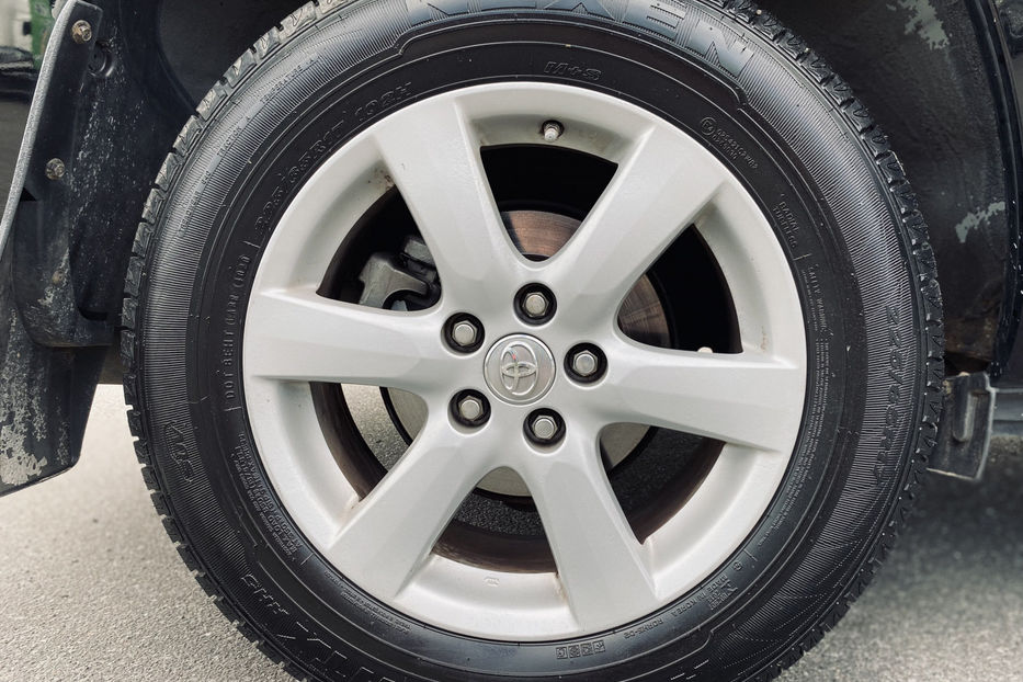 Продам Toyota Rav 4 2007 года в Киеве