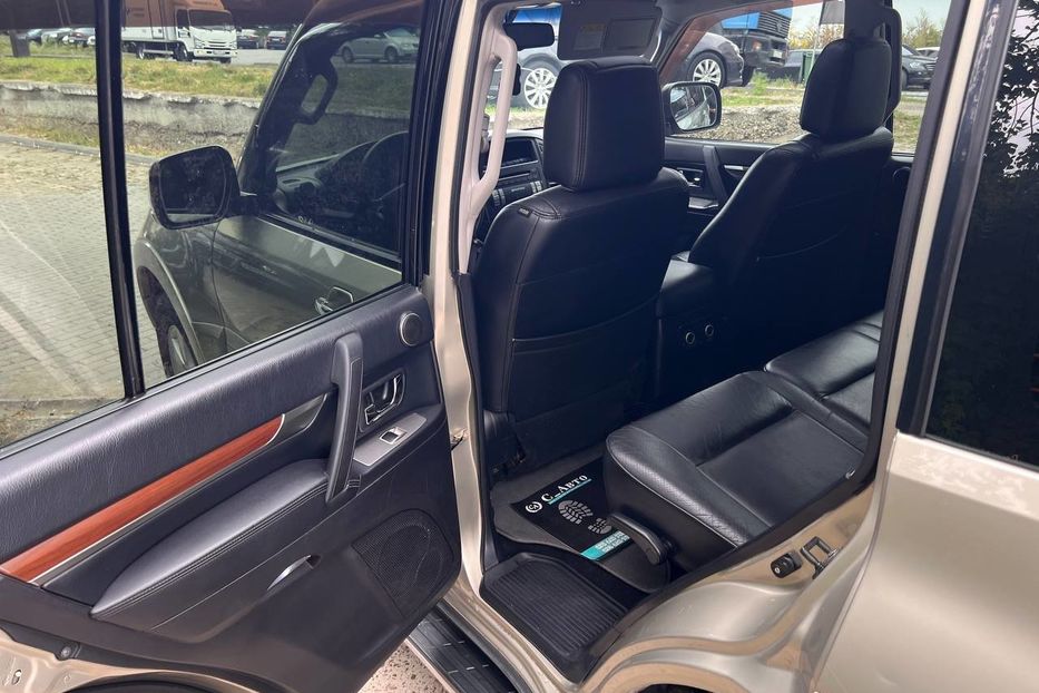 Продам Mitsubishi Pajero 2008 года в Черновцах