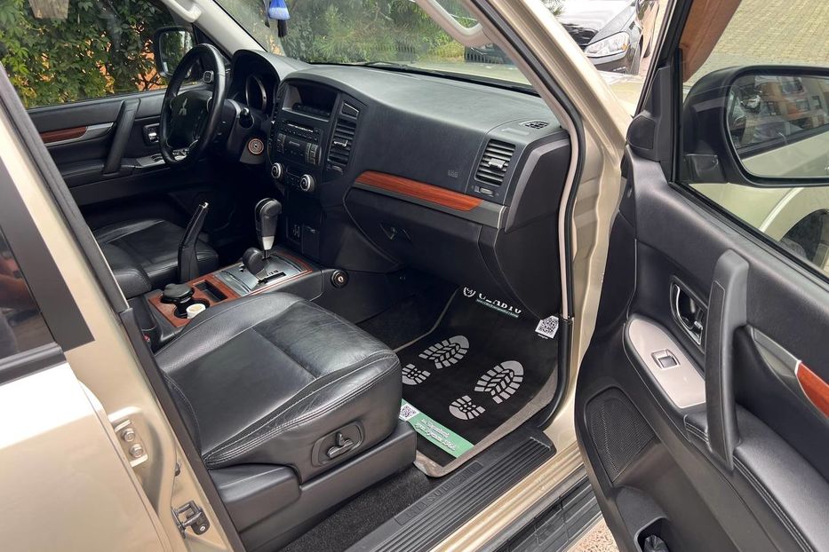 Продам Mitsubishi Pajero 2008 года в Черновцах