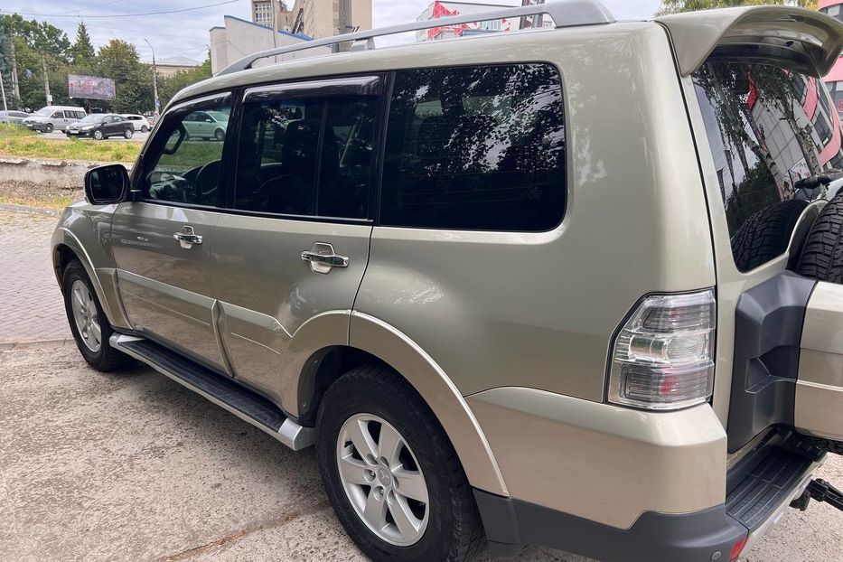 Продам Mitsubishi Pajero 2008 года в Черновцах