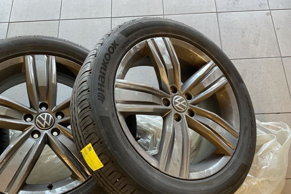 Продам Volkswagen Tiguan Allspace Elegance 147kw v7028  2021 года в Луцке