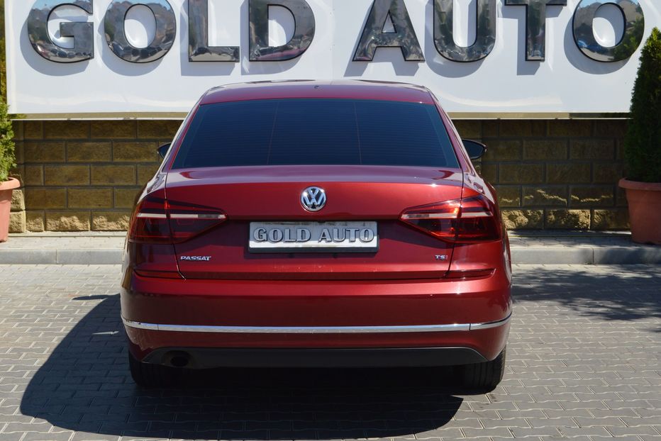 Продам Volkswagen Passat B7 SE 2018 года в Одессе