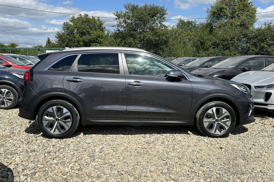 Продам Kia Niro  64 кВт Макс. комплектектація 2020 года в Львове
