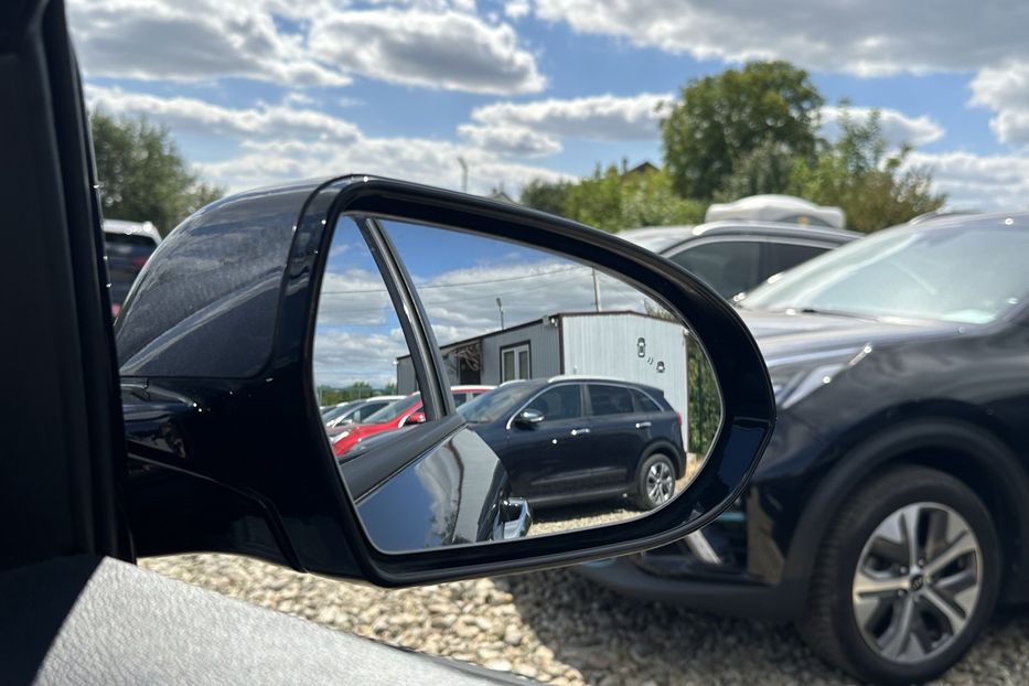 Продам Kia Niro  64 кВт Макс. комплектектація 2020 года в Львове