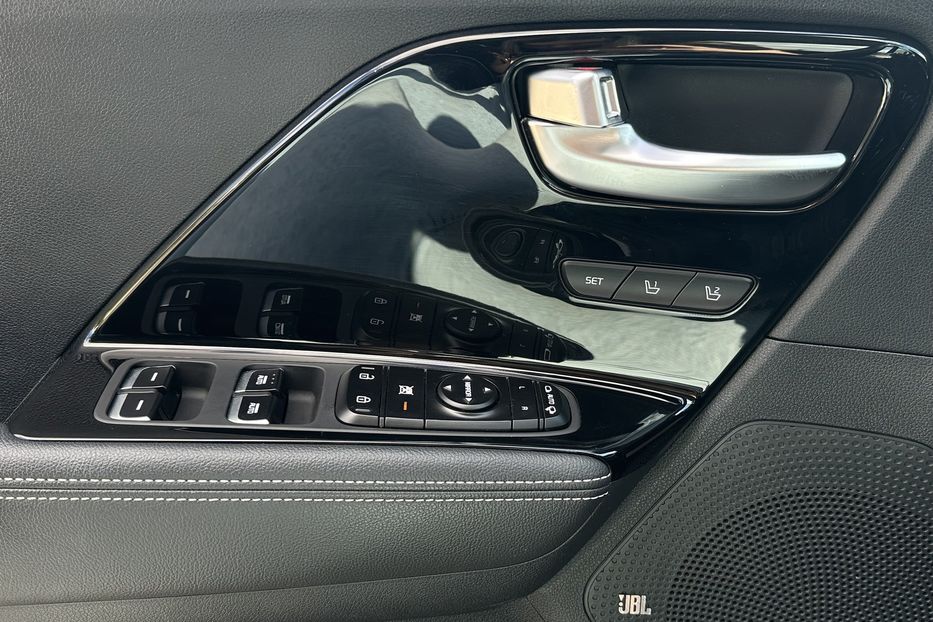 Продам Kia Niro  64 кВт Макс. комплектектація 2020 года в Львове