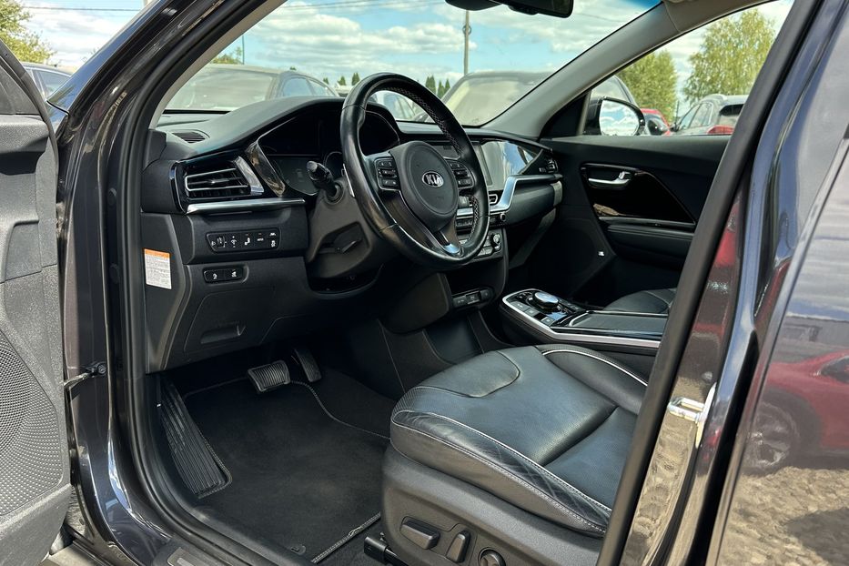 Продам Kia Niro  64 кВт Макс. комплектектація 2020 года в Львове