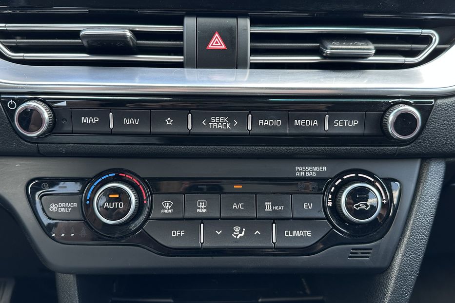 Продам Kia Niro  64 кВт Макс. комплектектація 2020 года в Львове