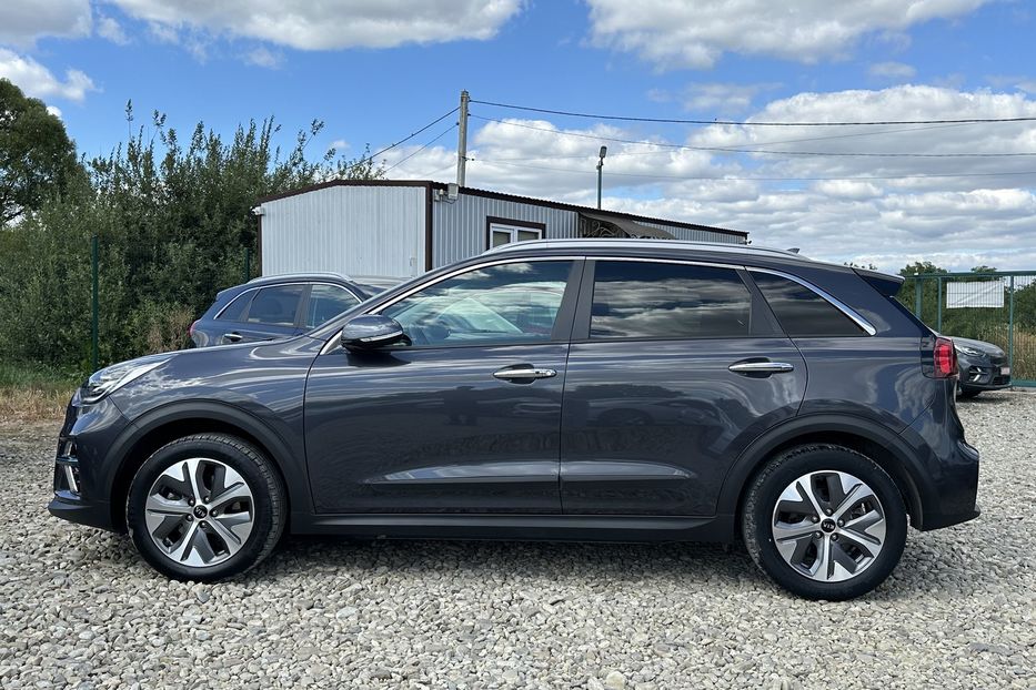 Продам Kia Niro  64 кВт Макс. комплектектація 2020 года в Львове