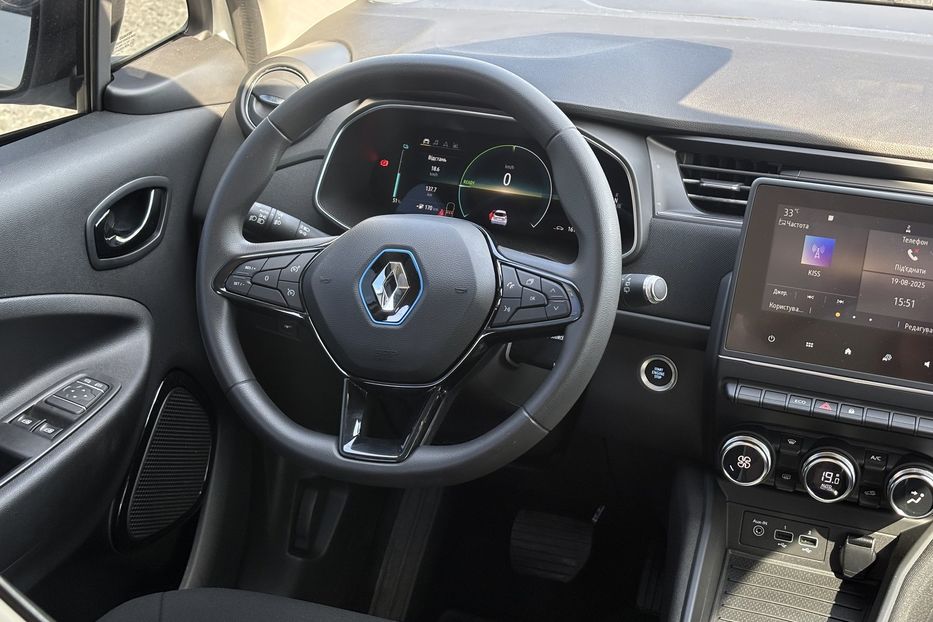Продам Renault Zoe 2020 года в Львове
