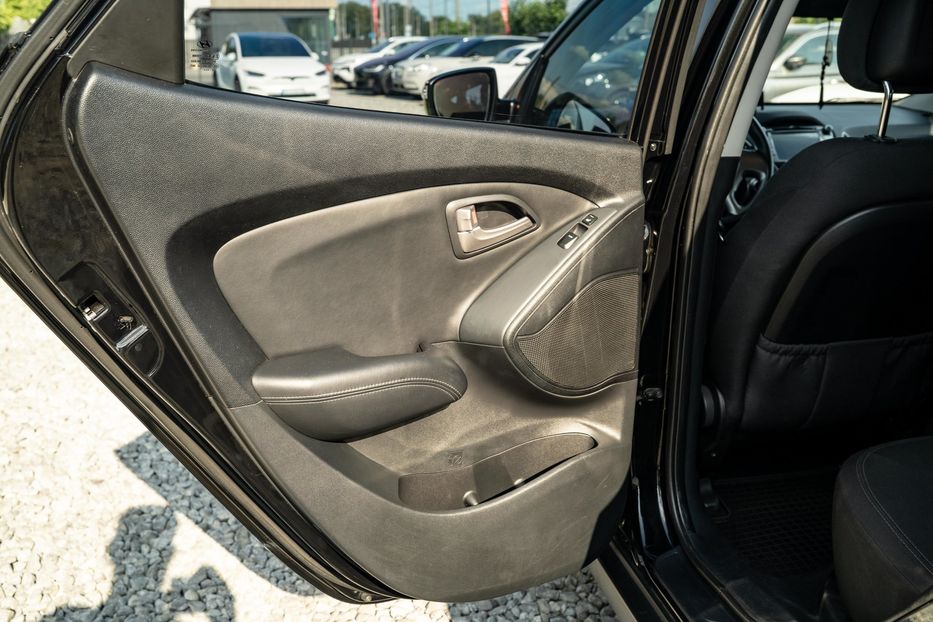 Продам Hyundai IX35 2012 года в Черновцах