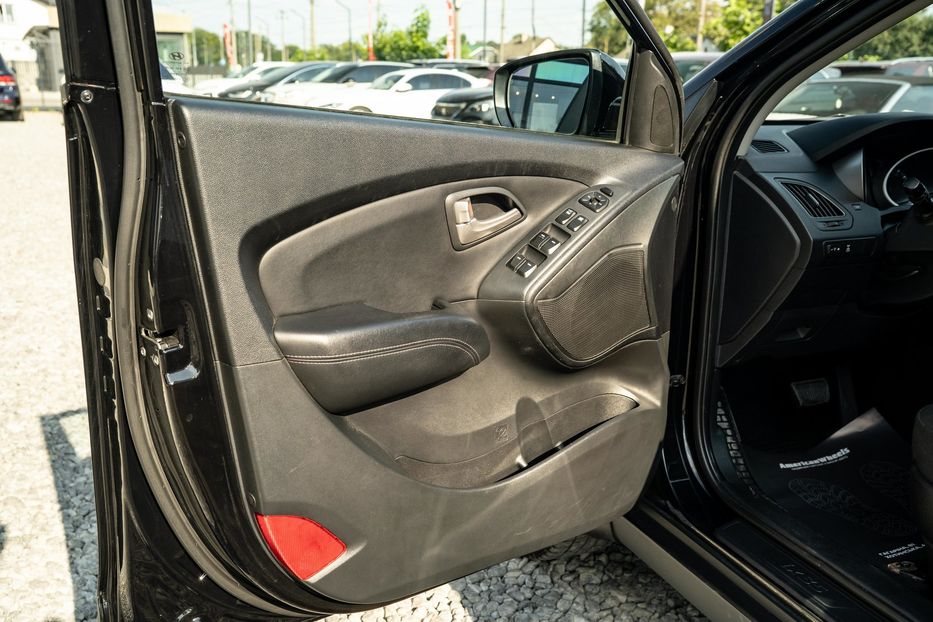 Продам Hyundai IX35 2012 года в Черновцах